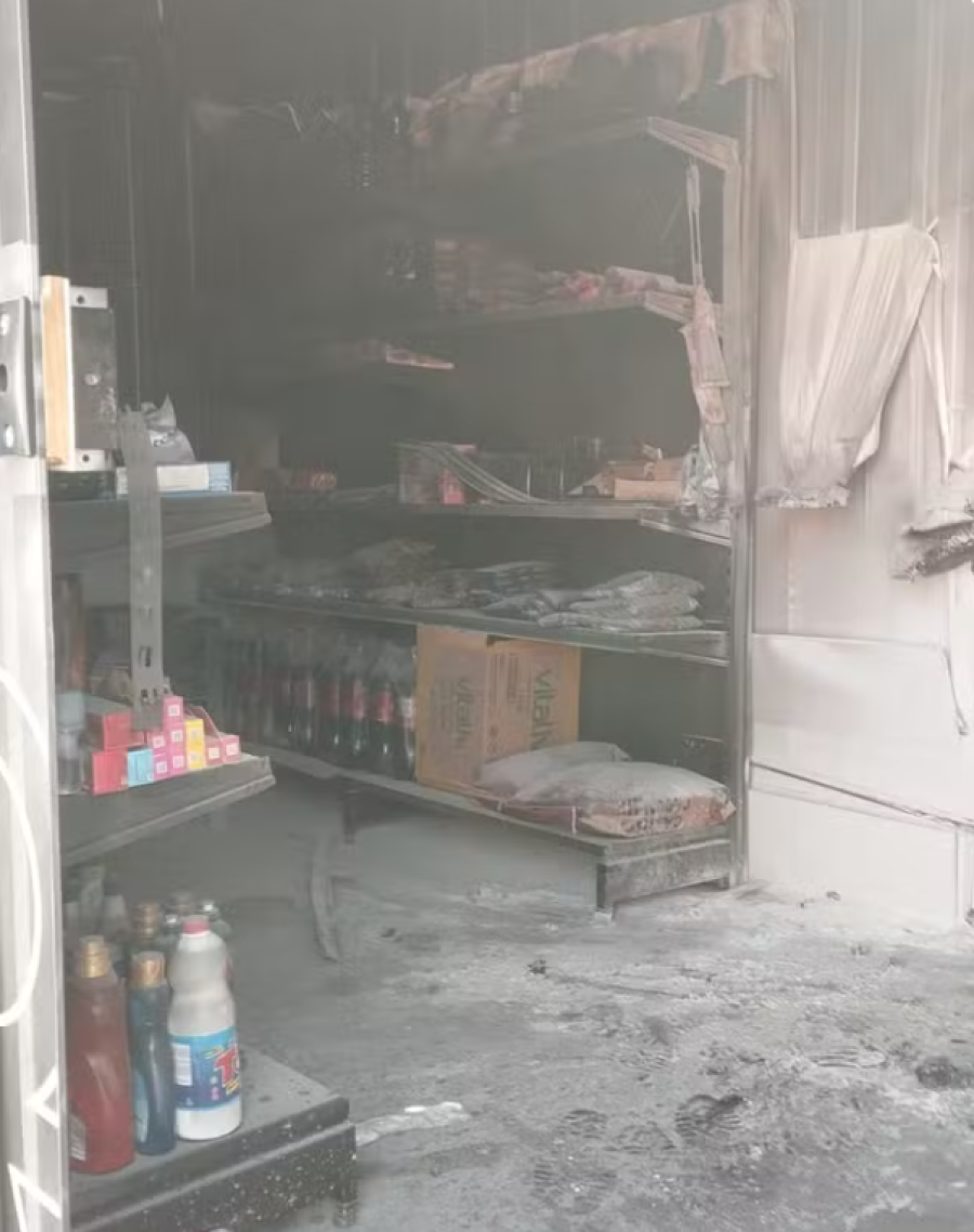 Incêndio destrói mercado dentro de condomínio de Caçapava